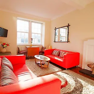 Apartment Joivy Bright Flat With Workspace In New Town Edinburgh